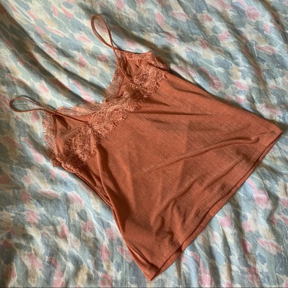 H&M Lace top - Picture 2 of 3